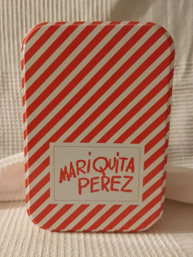 Muñeca antigua de colección Mariquita Pérez