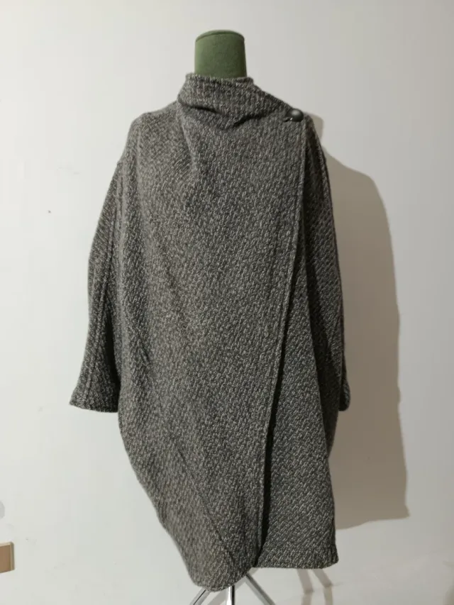 Cappotto donna 80% Lana Grigio
Veste M/ L