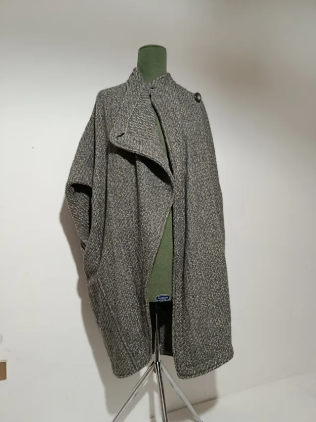 Cappotto donna 80% Lana Grigio
Veste M/ L