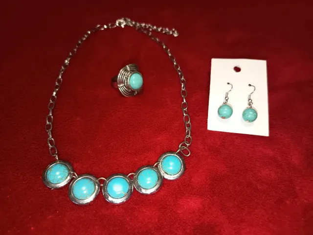 Set collana, anello e orecchini turchese