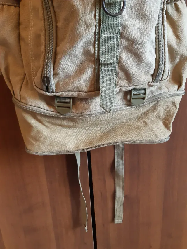 Zaino estensibile verde militare