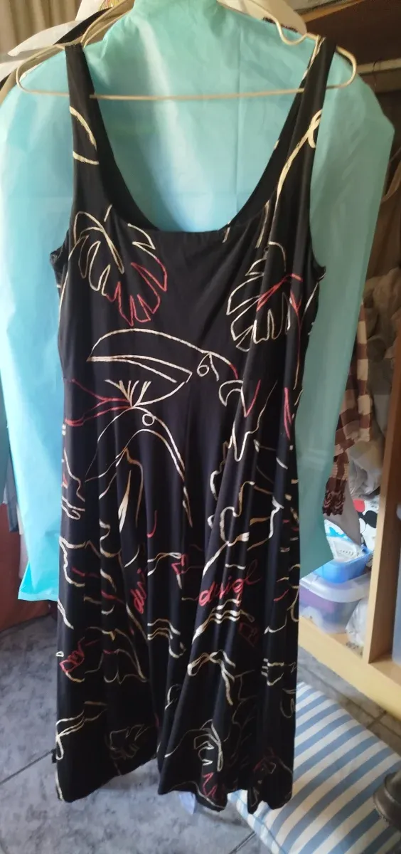 Vestido Desigual Negro Estampado