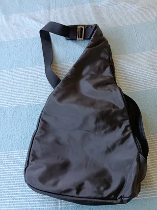 Bolso bandolera Esprit negro repelente agua