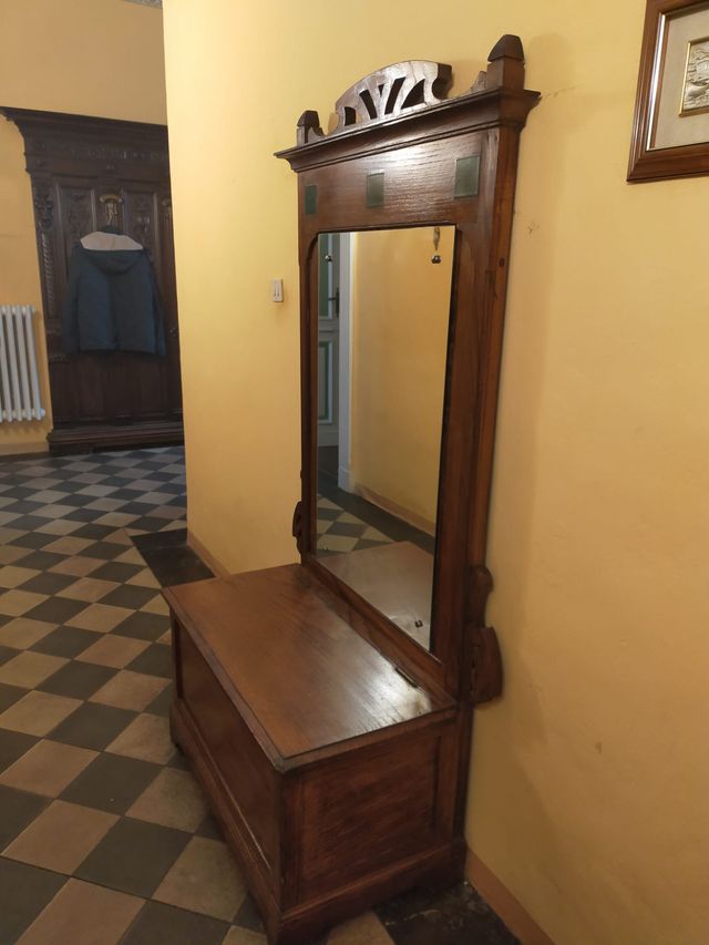 Cassapanca con specchio in legno