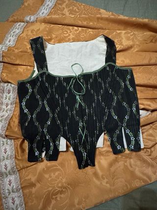 Traje de fallera huertana