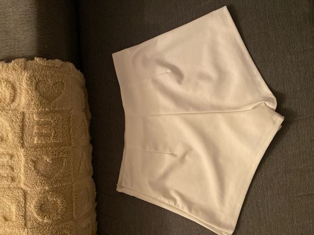 Shorts blancos de talle alto