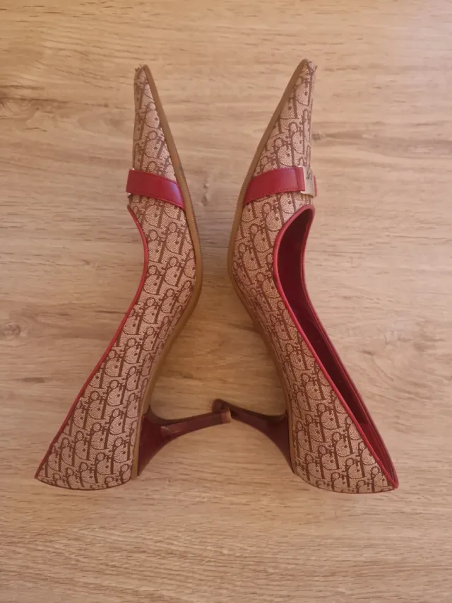 Zapatos Dior Talla 37 Beige y Rojo originales