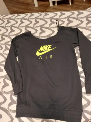 Felpa Nike XS nera con scritta gialla