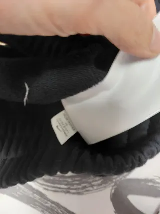 Felpa Nike XS nera con scritta gialla