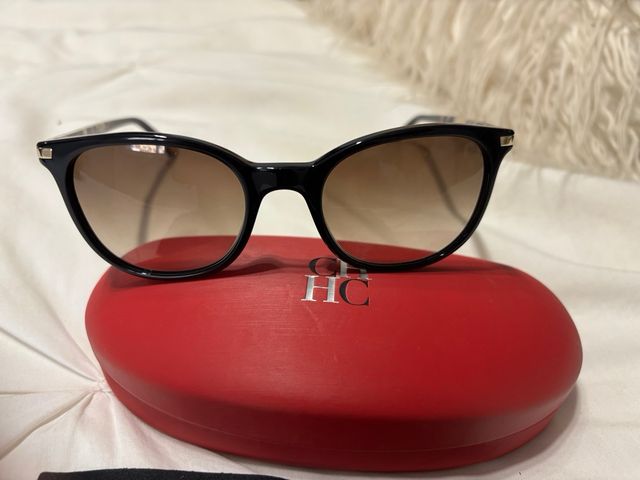 Gafas de sol Carolina Herrera negras