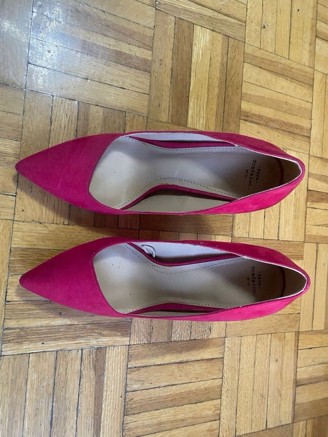 Zapatos de tacón Zara rosas