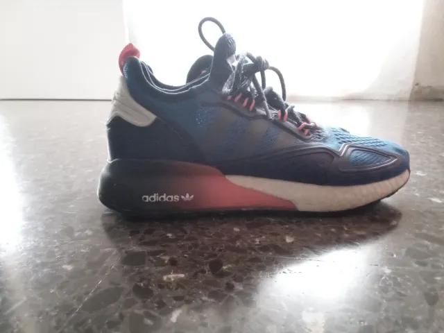 Zapatillas Adidas Azules y Naranjas