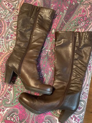 Botas de piel