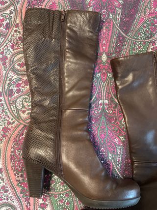 Botas de piel