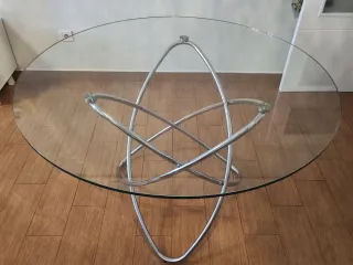 Tavolo rotondo in vetro con gambe in acciaio inox 120cm