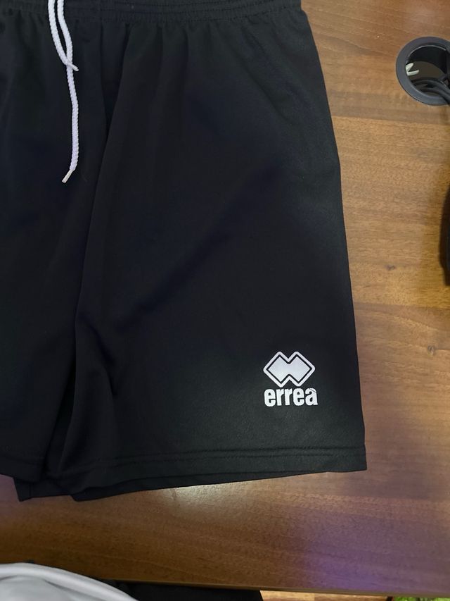 Pantaloncini Errea neri