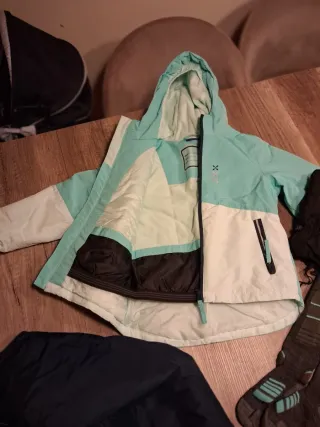 Conjunto esquí niña. Talla 4-6 años. 