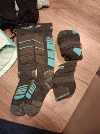 Conjunto esquí niña. Talla 4-6 años. 