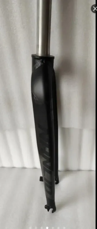 Horquilla de Aluminio para rueda 26"-27.5" o 29"