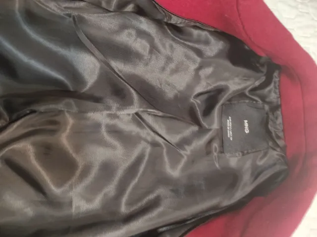 Abrigo Mango Rojo Talla M.