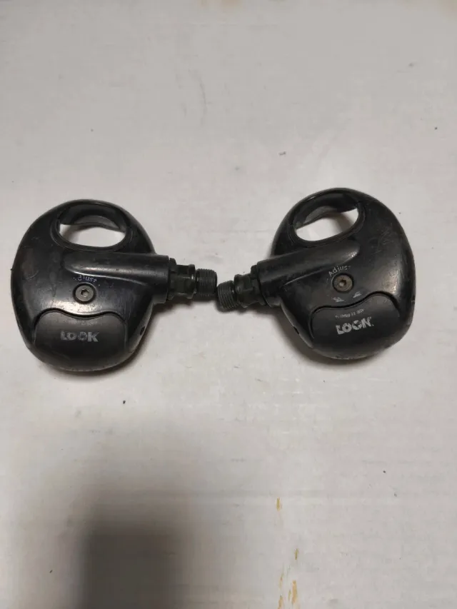 Pedales carretera LOOK automáticos