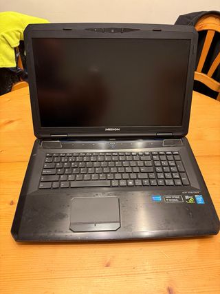 Portátil Gaming Medion Erazer X7825 (Para piezas)