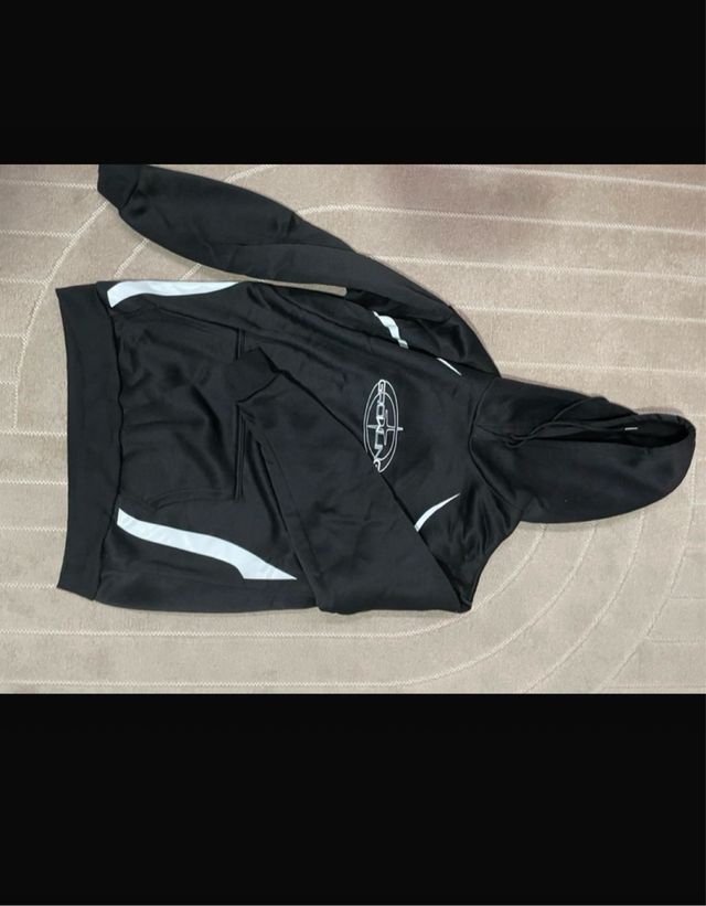 Sudadera Shein Negra con Detalles Blancos