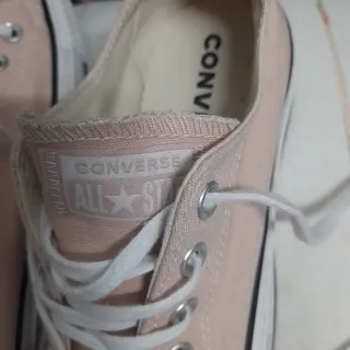 Zapatillas Converse rosas bajas