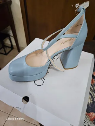 Scarpe con tacco Catwalk azzurre, nuove. Misura 38