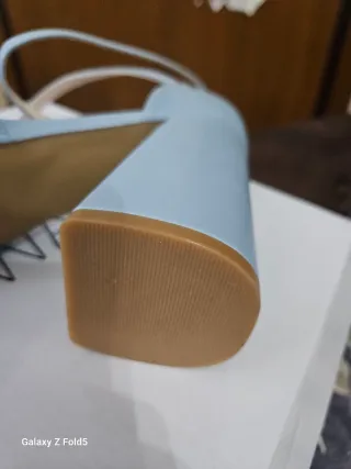 Scarpe con tacco Catwalk azzurre, nuove. Misura 38