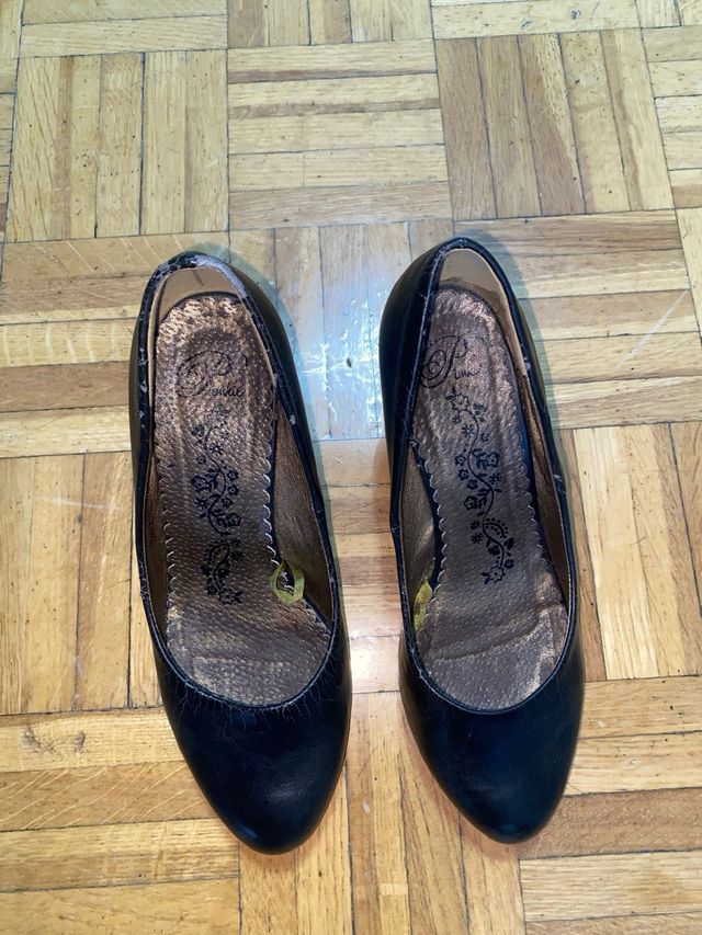 Zapatos de tacón cuña negros