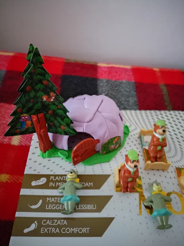 Kinder sorpresa Maxi kinder Orsetti Yogi