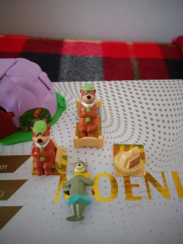 Kinder sorpresa Maxi kinder Orsetti Yogi