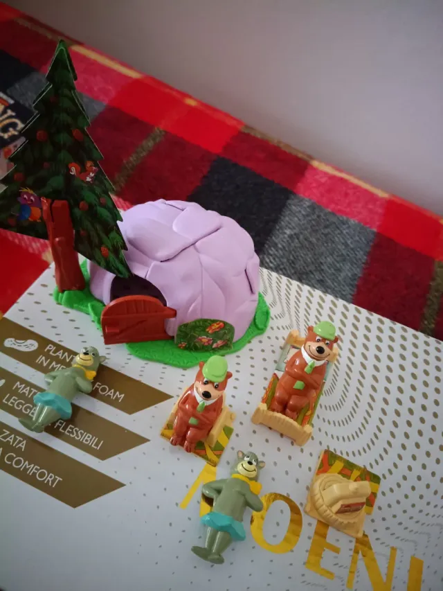 Kinder sorpresa Maxi kinder Orsetti Yogi