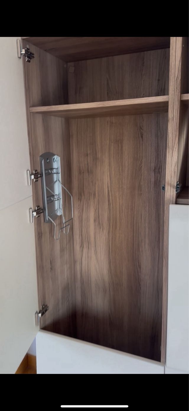 Mueble salón blanco y madera