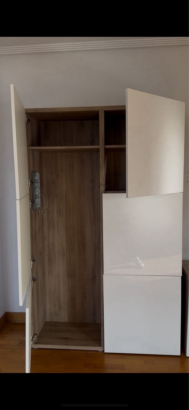 Mueble salón blanco y madera