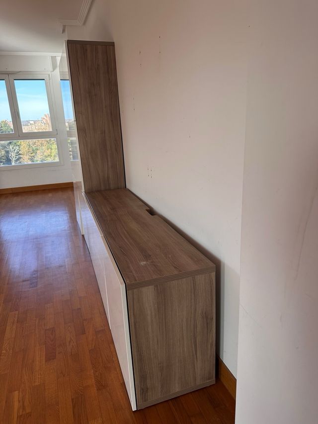 Mueble salón blanco y madera