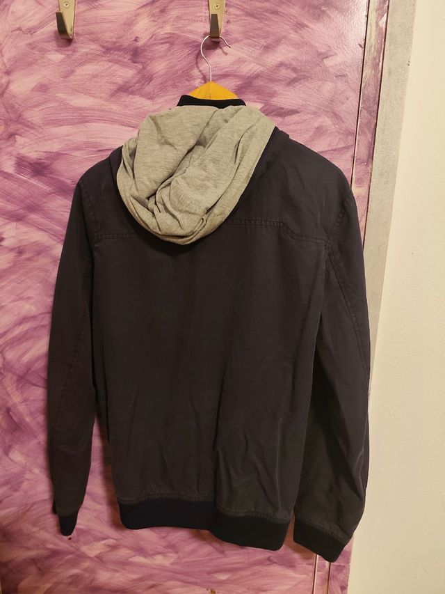 Chaqueta con capucha springfield