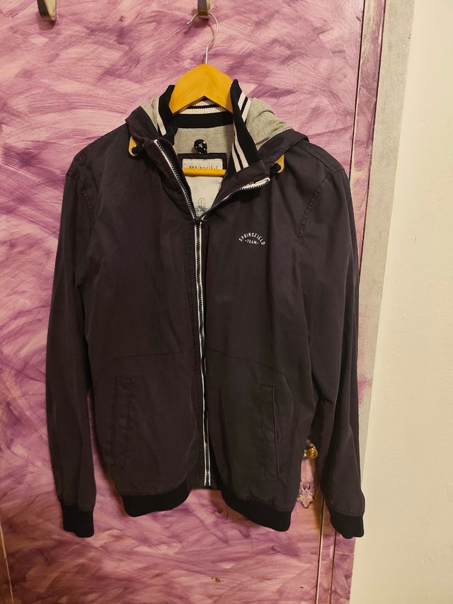 Chaqueta con capucha springfield