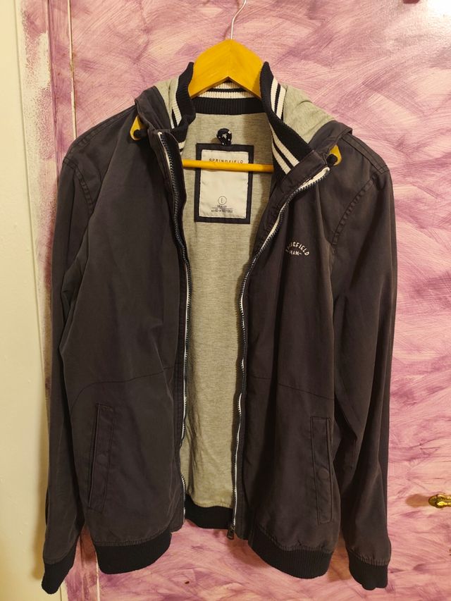 Chaqueta con capucha springfield