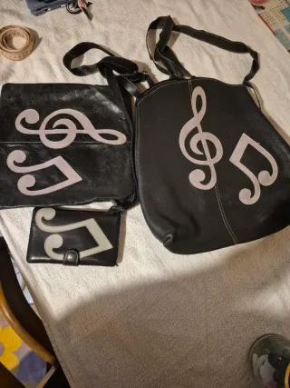 Conjunto Mochila, Bandolera y Billetera de piel