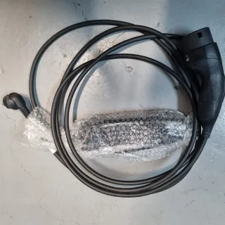 Cargador Mercedes Benz