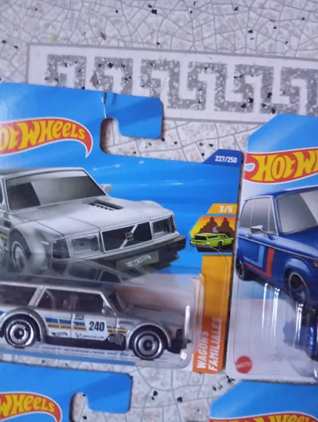 Lote 5 coches Hot Wheels