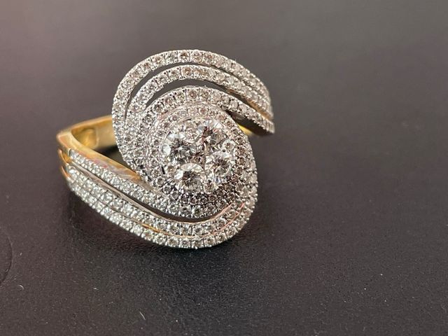 Anillo Oro Blanco y Diamantes