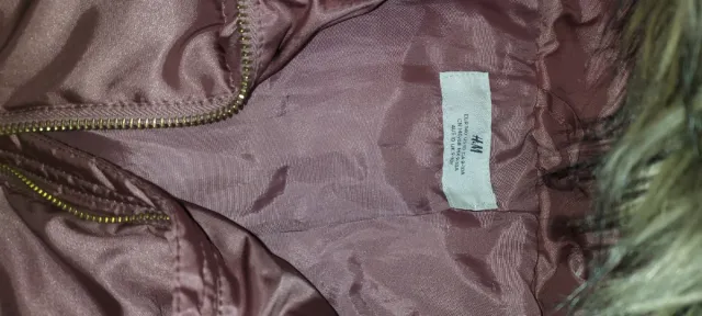 Vendo abrigos niña como nuevos. Pregunte precio.