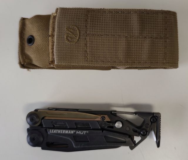 Leatherman MUT Multiherramienta