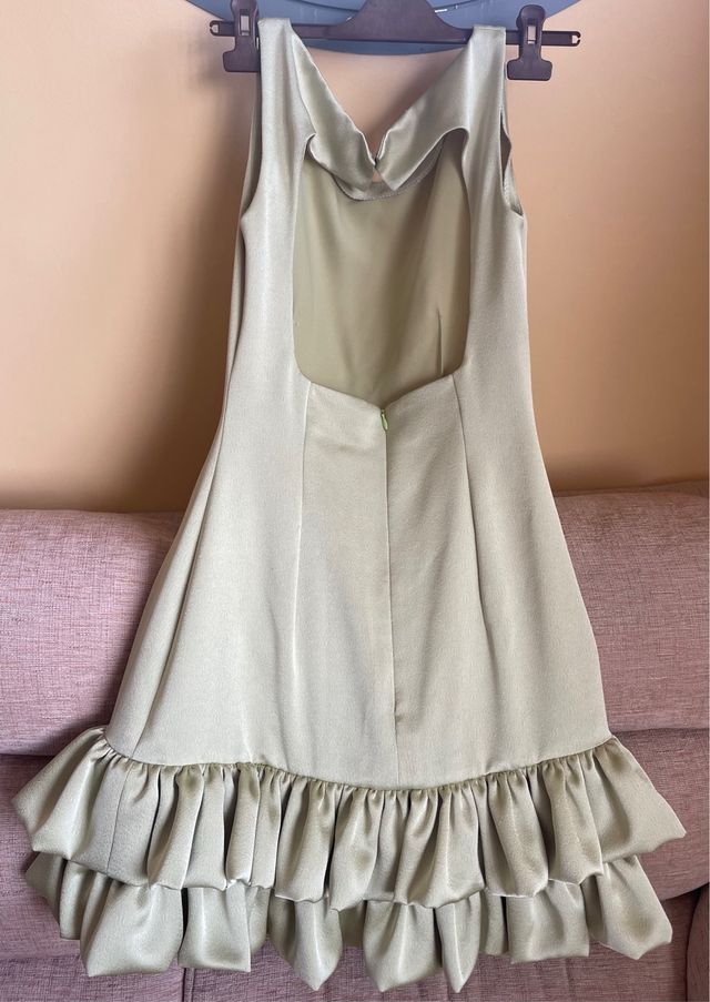 Vestido invitada boda verde olivo