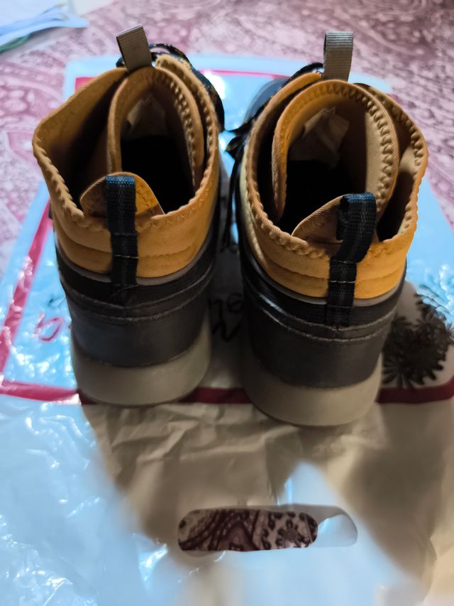 Botas de montaña Quechua Talla 42