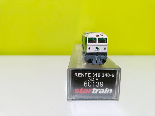 Locomotora 319 Adif Startrain escala N (60139)