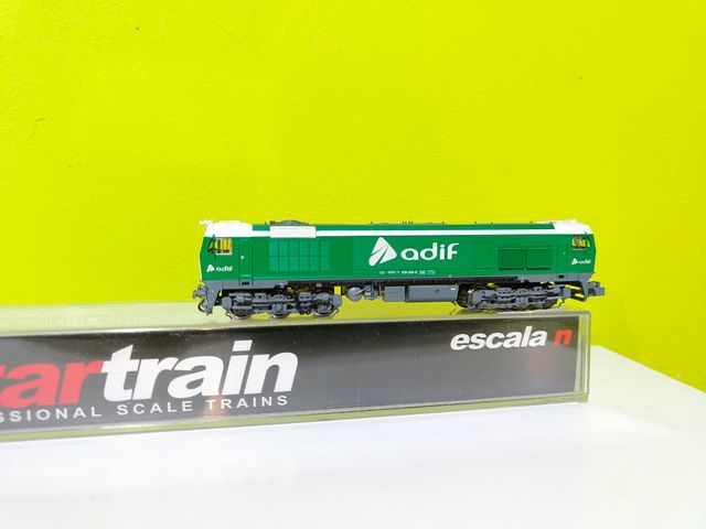 Locomotora 319 Adif Startrain escala N (60139)